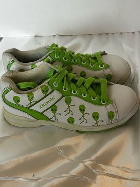 Etonic RARE Big Glo-Alien Perfect Slide Bowling Shoes Sneakers Big Kids Size 5